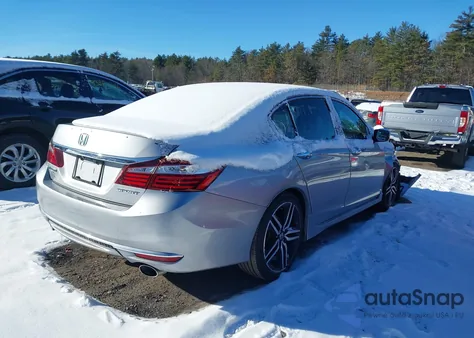 2017 Honda Accord Sport z USA, uszkodzony, nr VIN 1HGCR2F56HA231980